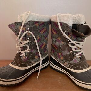 Women’s SOREL BOOTS